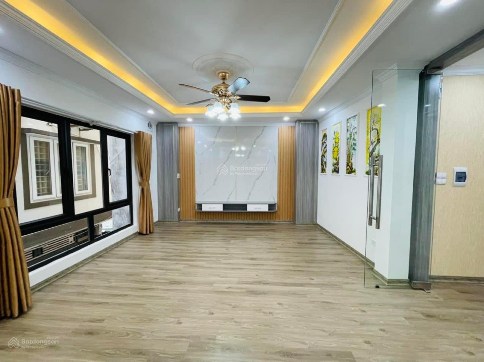 Townhouse near Nguyen Tuan Street with Premium Interior