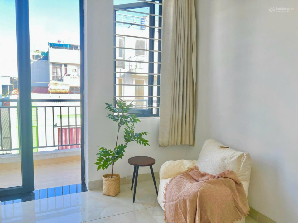 Modern Studio Apartment with Balcony in Go Vap