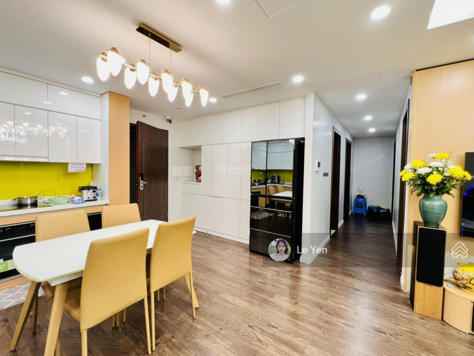 Modern Luxury Apartment Near Hoang Cau Lake
