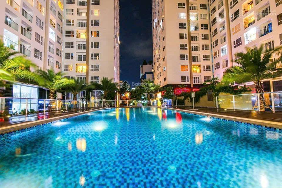 Luxurious Golden Mansion Apartment in Phu Nhuan