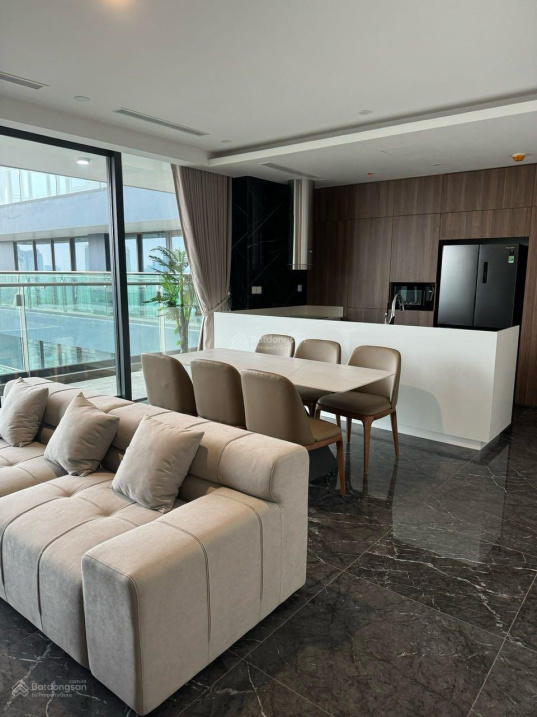 Modern 2-Bedroom Apartment at Kosmo Tay Ho