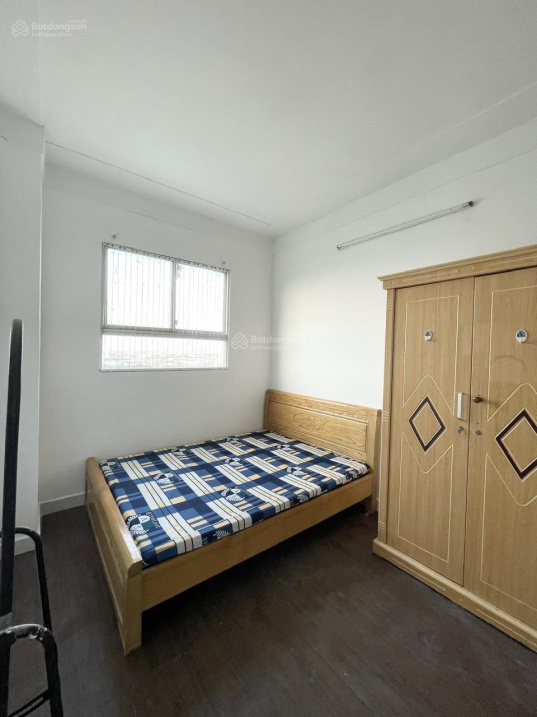 Modern 1 Bedroom Apartment Near Pham Van Dong