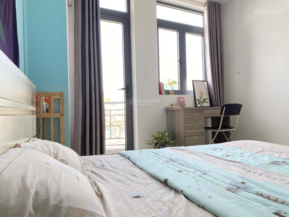 Modern Studio Apartment with Kitchen and Balcony