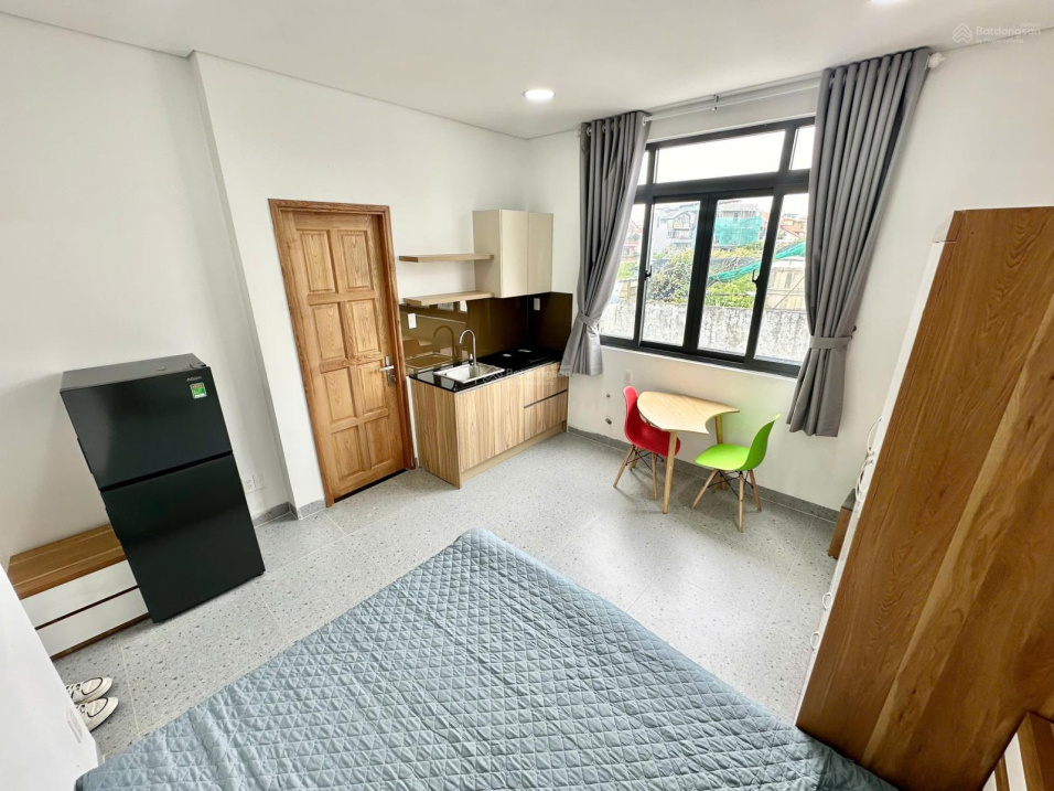 Modern Studio Apartment Near Tao Dan Park