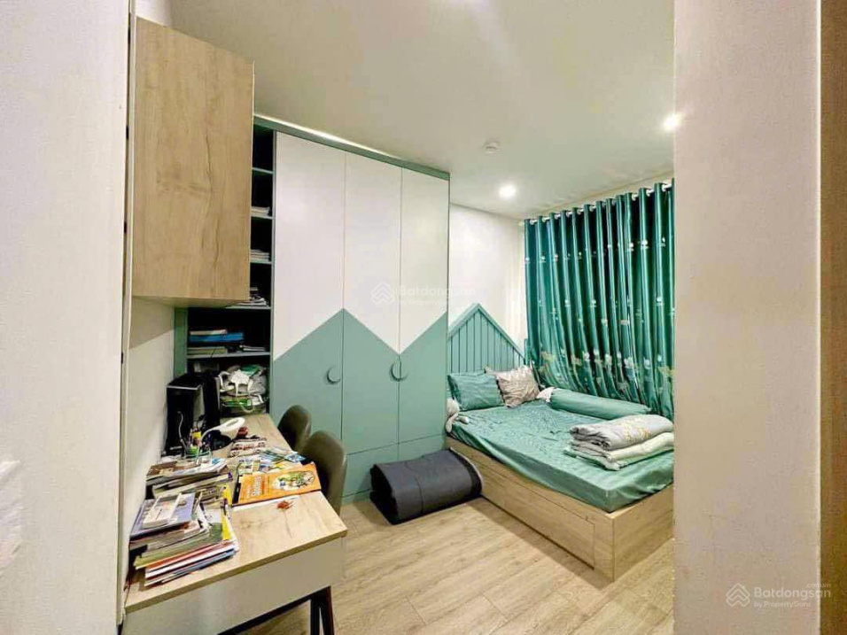 Emerald Apartment - 3 Bedrooms, Fully Furnished