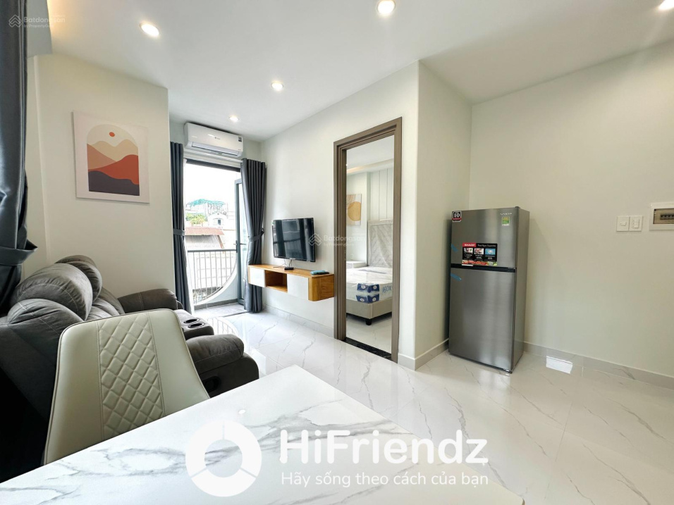 Modern 40m² One-Bedroom Apartment with Balcony