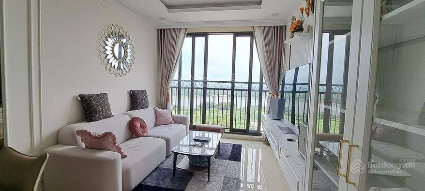 Modern 2-3 Bedroom Apartment on Pham Van Dong