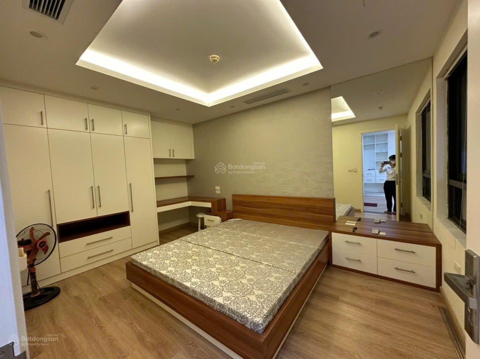 3-Bedroom Apartment at Tây Hà Tower, Fully Furnished