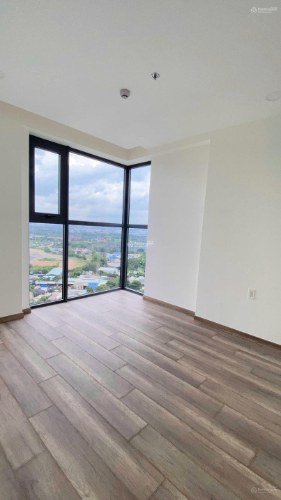 Honas Residence Apartment with Modern Amenities and City View