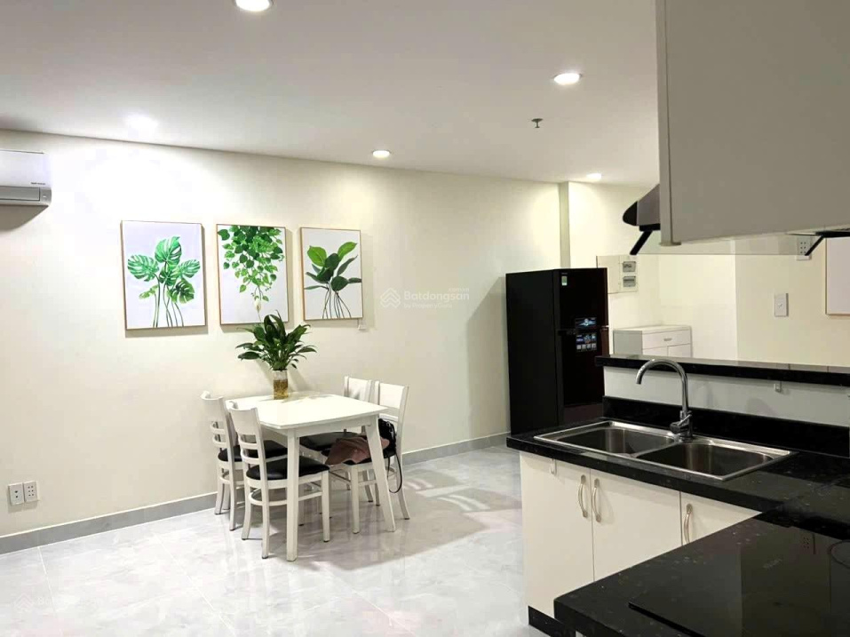 Scenic Valley Apartment in Phu My Hung - Modern 2-Bedroom Unit