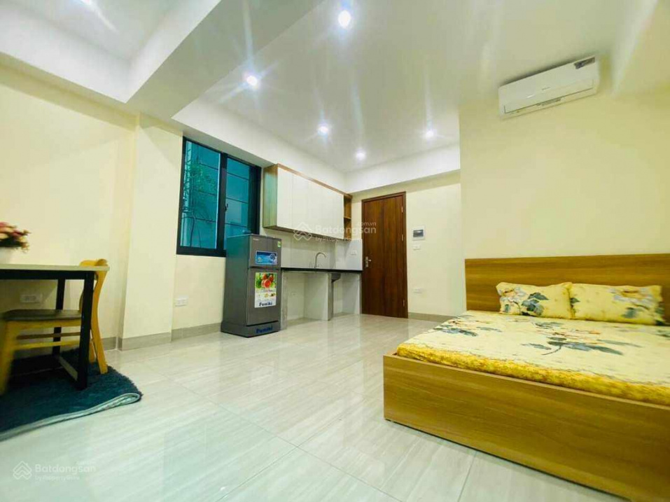 Modern Mini Apartment with Balcony in Van Quan