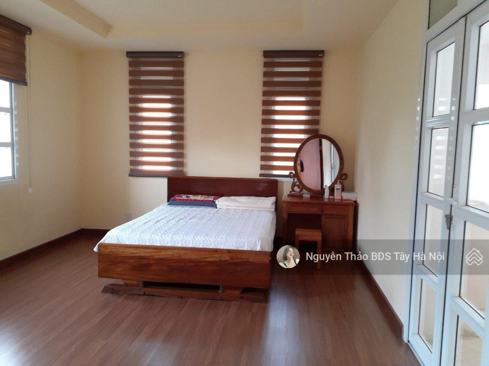 Spacious Villa in Splendora with Designer Interior
