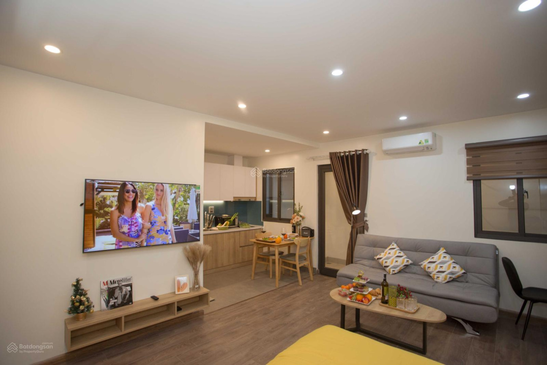 Modern Studio Apartment Near Yen Hoa Bridge