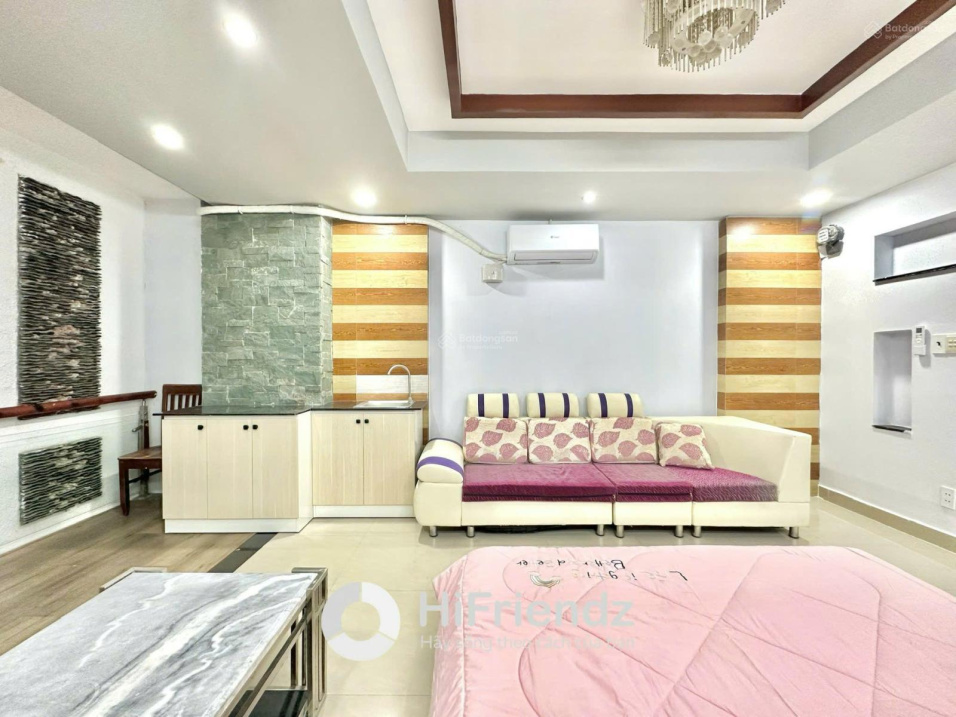 Modern Studio With Full Amenities in District 10