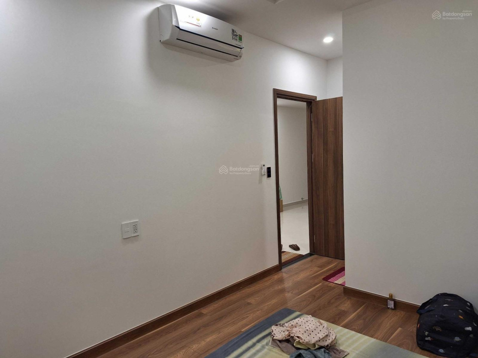 Q7 Saigon Riverside Apartment with River View