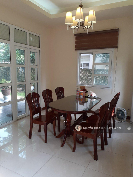 Spacious Villa in Splendora with Designer Interior