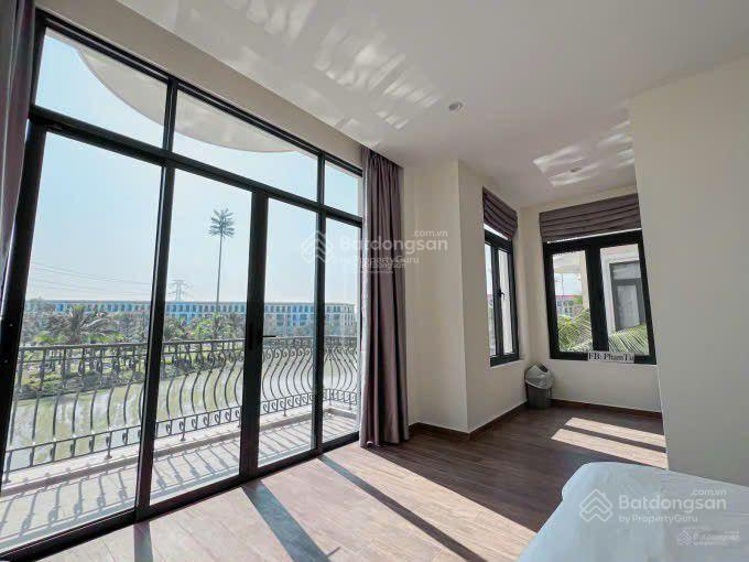 Lakeside Semi-Detached Villa in Vinhomes Ocean Park