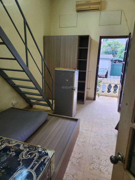 Spacious Two-Floor House with Office Space