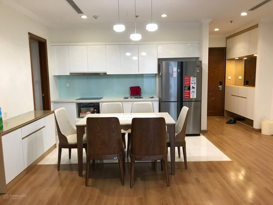 Modern 2-Bedroom Apartment with Full Furnishings