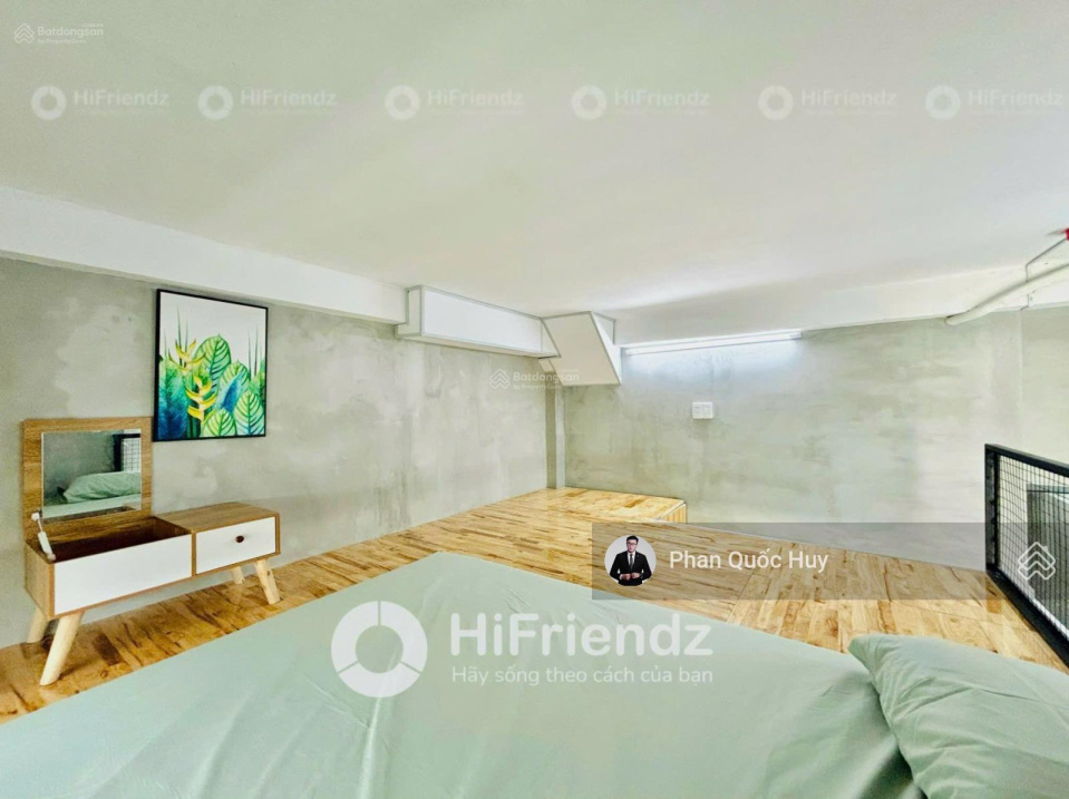 Modern Loft Studio Near Airport with Washing Machine