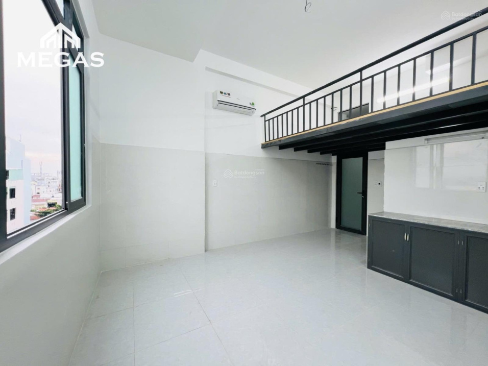 Modern Loft Studio with High Ceiling Mezzanine