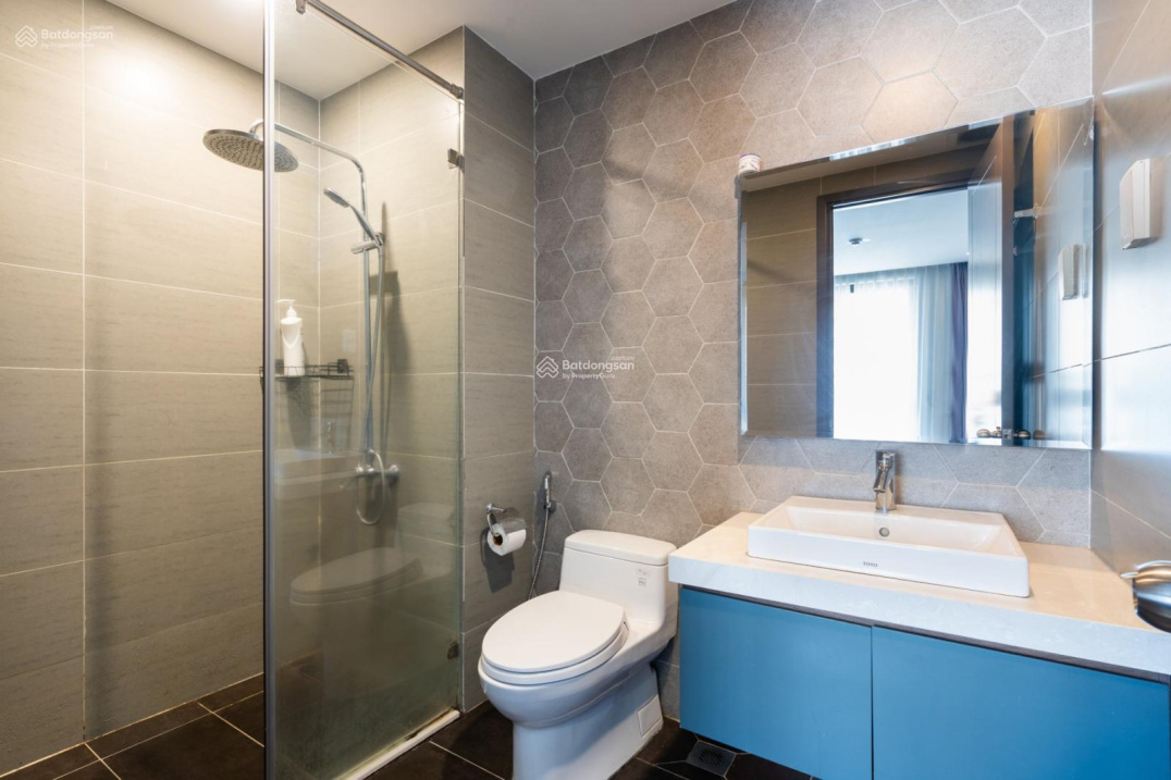 Modern Apartment at Viva Riverside with Designer Interior
