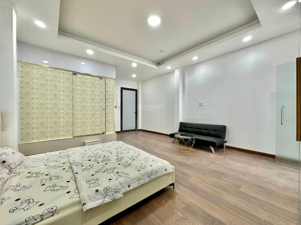 Luxury 1BR Apartment with Large Balcony