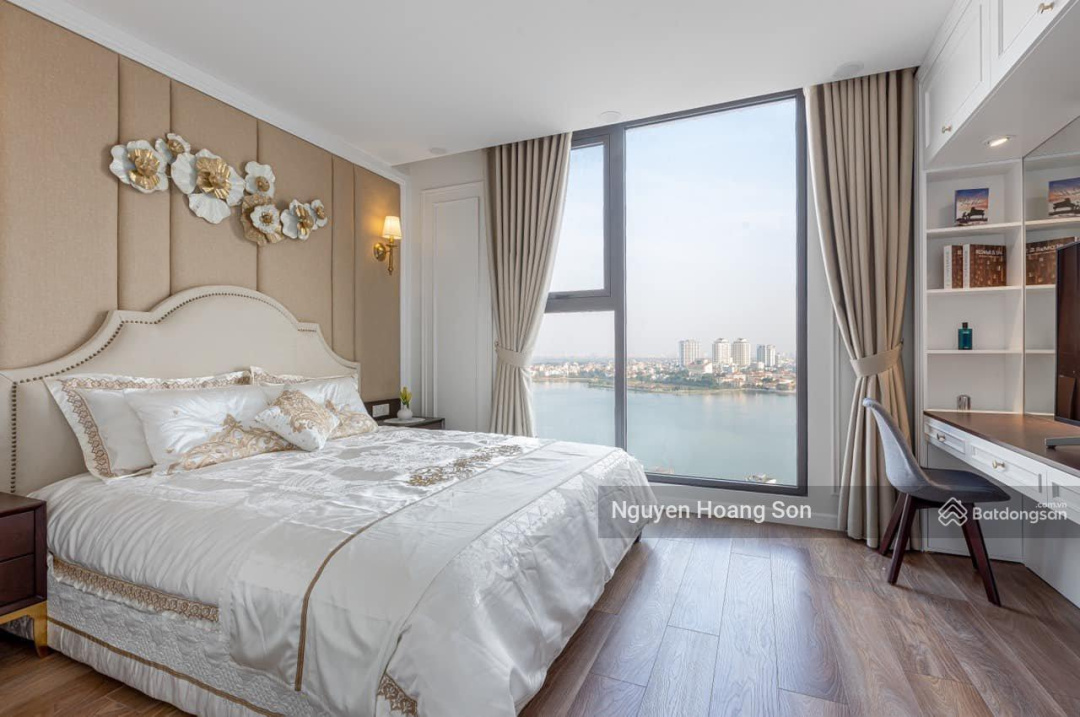 Spacious 3-Bedroom Apartment in Sun Grand City, Thụy Khê, Tây Hồ, Hanoi