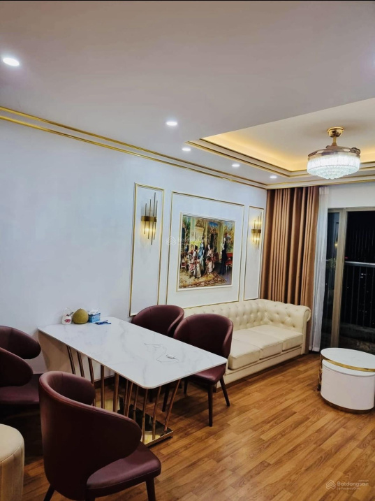 Fully Furnished 2-Bedroom Apartment at Home City Trung Kính
