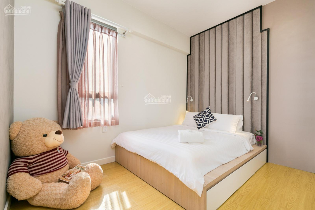 Modern 90m² Apartment in Tan Binh District