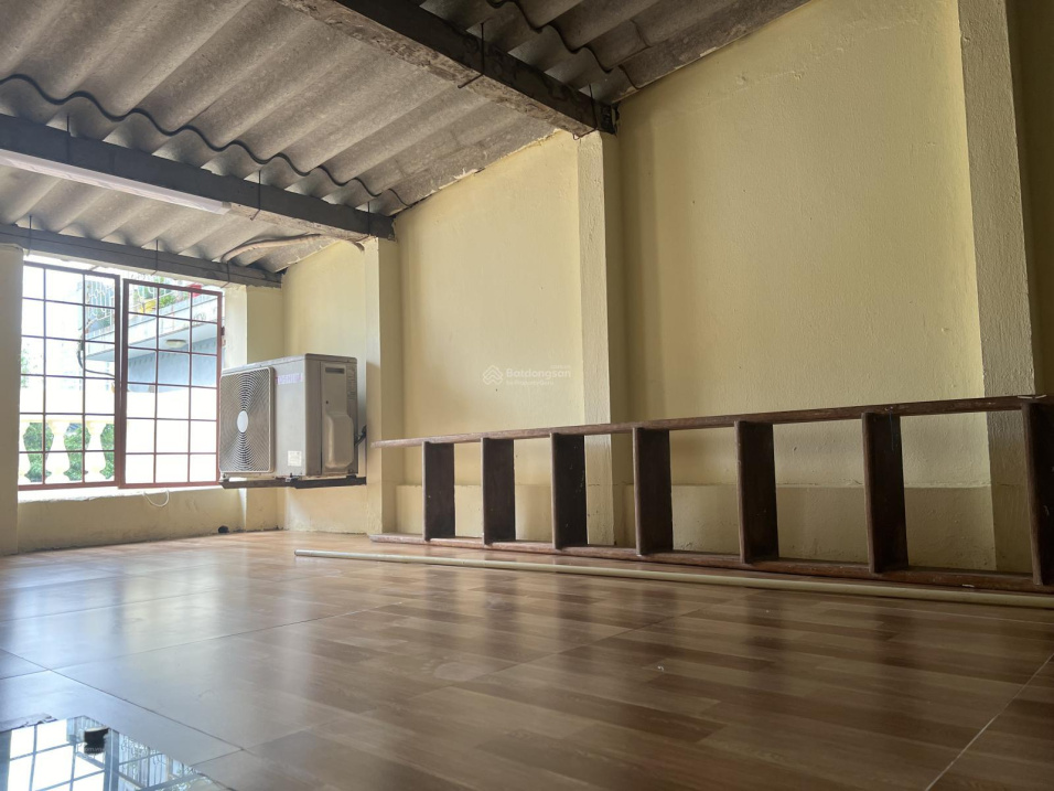 Spacious Two-Floor House with Office Space