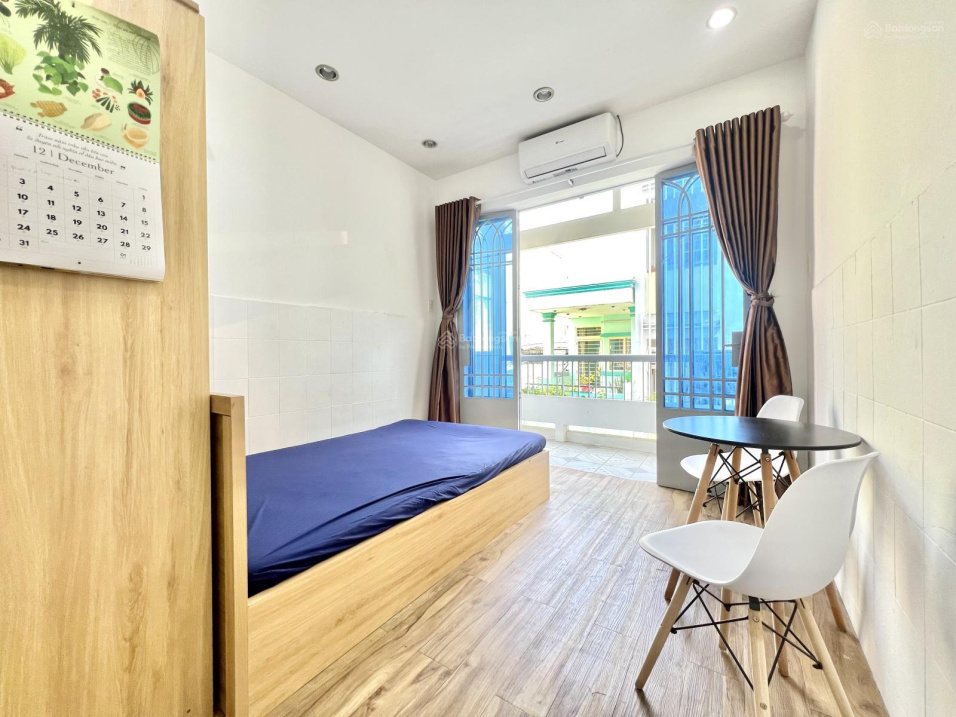 Modern Studio with Balcony Near Hoa Binh Theater