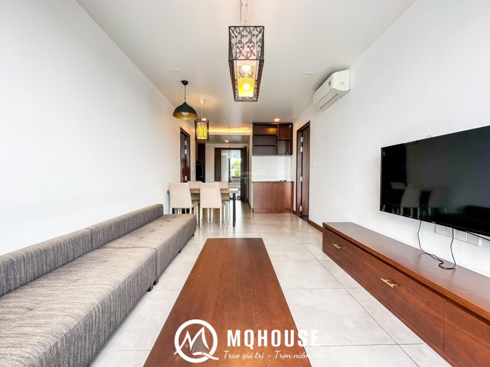 Luxury 2BR Apartment with Pool and River View