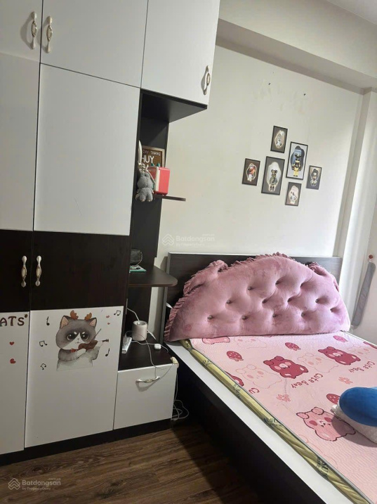 Modern 2BR Mizuki Park Apartment with Balcony