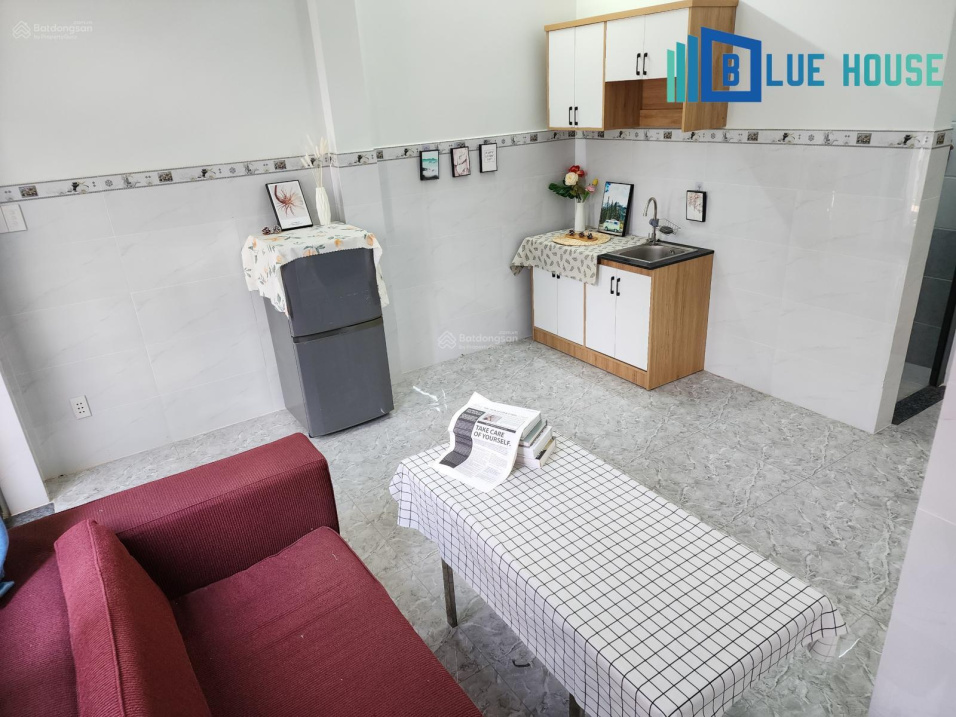 Modern Studio Apartment with Two Beds in District 10
