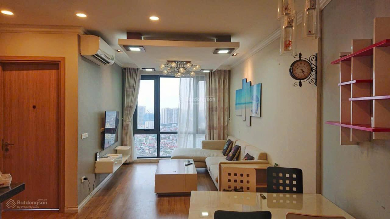 Modern 2-Bedroom Apartment in Mipec Long Bien