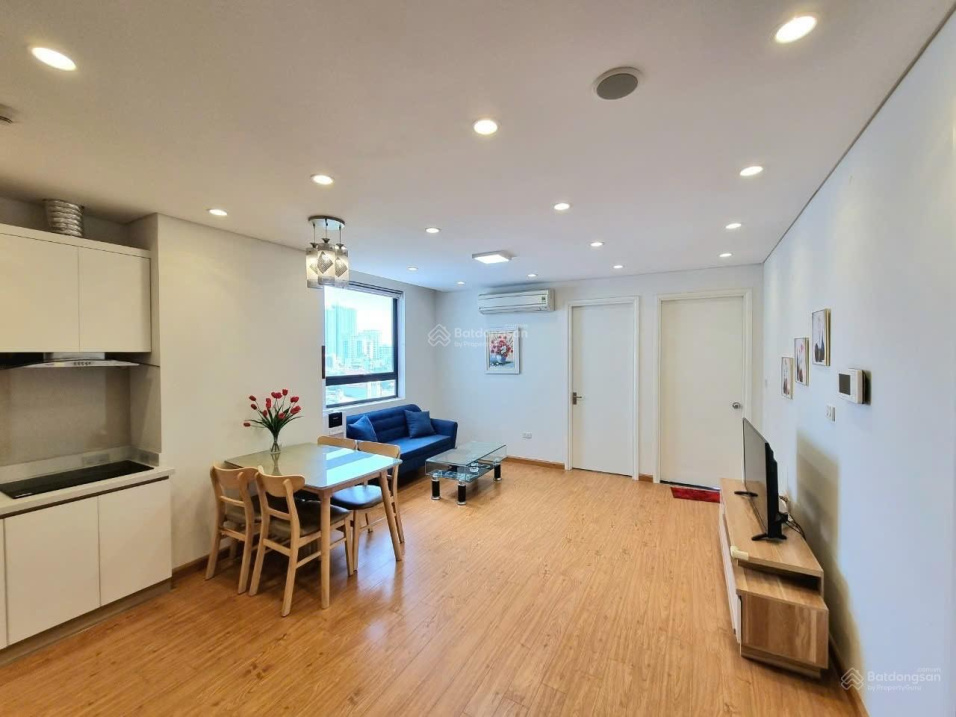 Modern 45m² Furnished Apartment in Hong Kong Tower