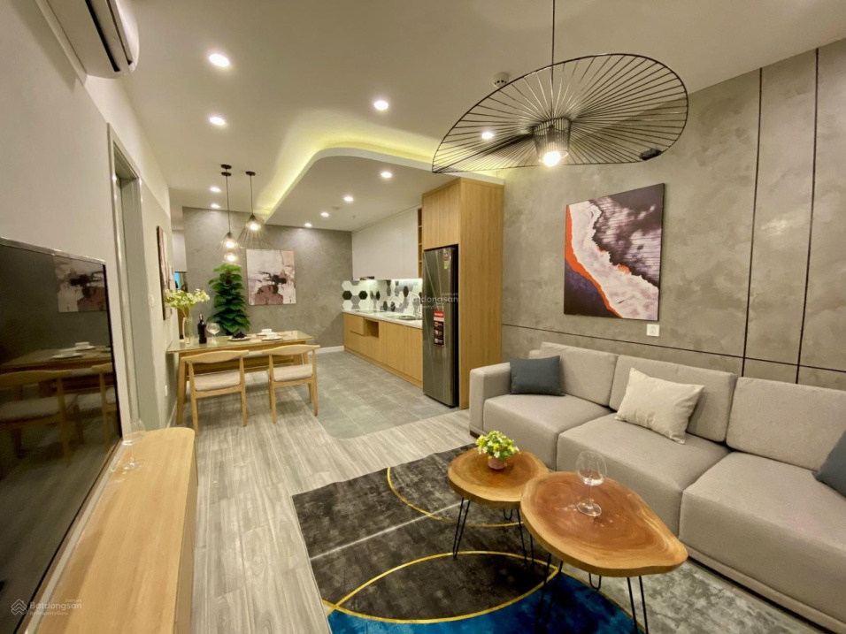 Modern 2-Bed Apartment with Designer Interior