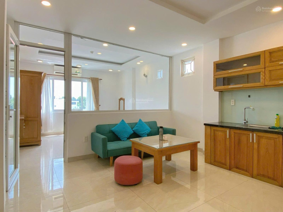 Modern Studio Apartment in Central District 10