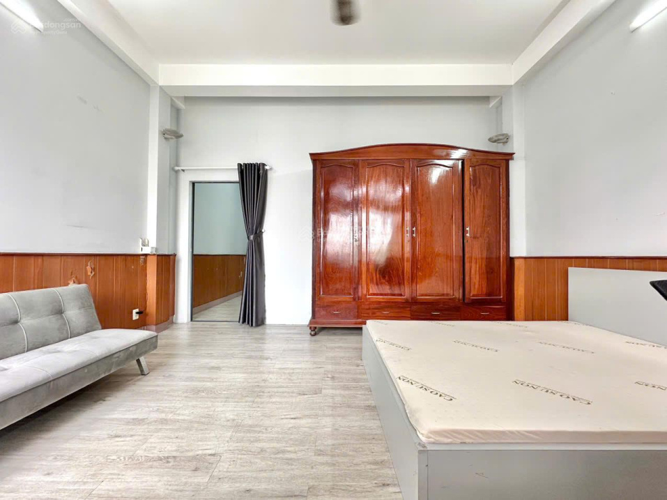 Modern 50m² One-Bedroom Apartment with Balcony