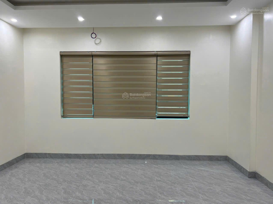5.5-Floor Townhouse with Elevator in Trung Yen