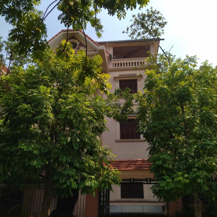 Spacious Villa in Ha Dong for Educational Use