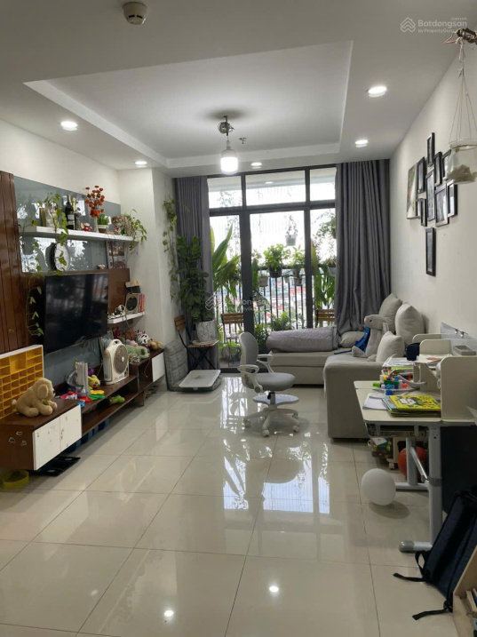 New Property with Pool View, Ready to Move In