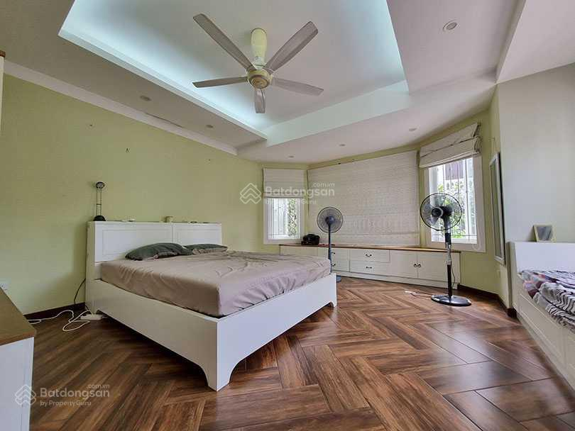 Luxury Villa with Pool and Garden in Dao