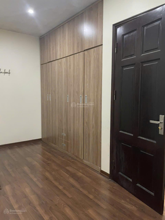 Modern 70m² Apartment with 2 Bedrooms in Long Bien
