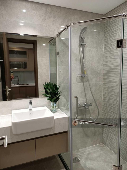 Fully Furnished Studio Apartment at Vinhomes Wespoint