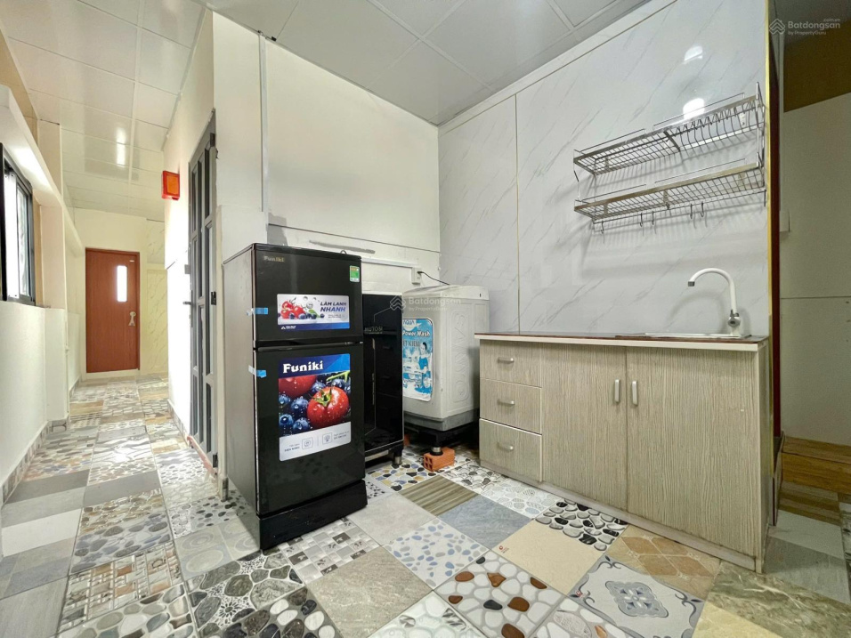 Modern Penthouse with Appliances and Air Conditioning