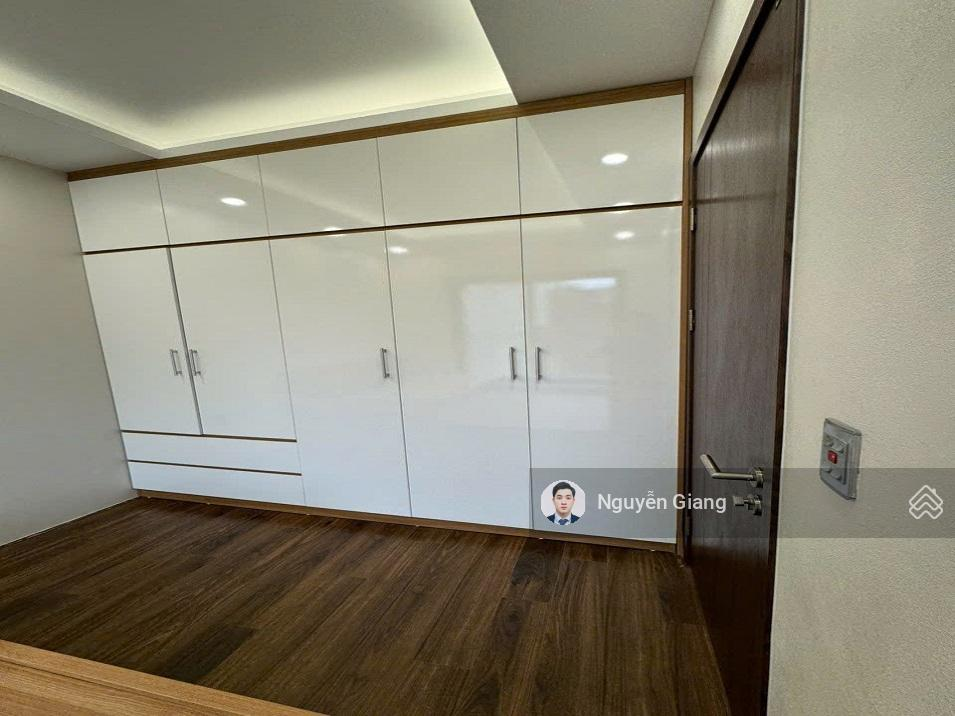 Modern 2-Bed Apartment Near West Lake