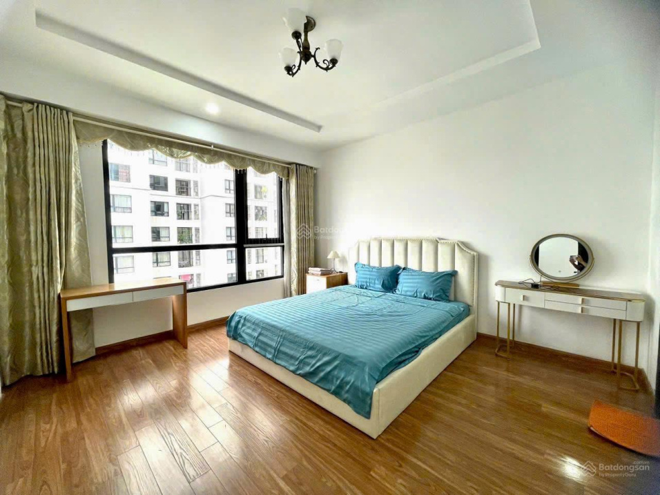 Modern 2-Bedroom Apartment in Times City Complex