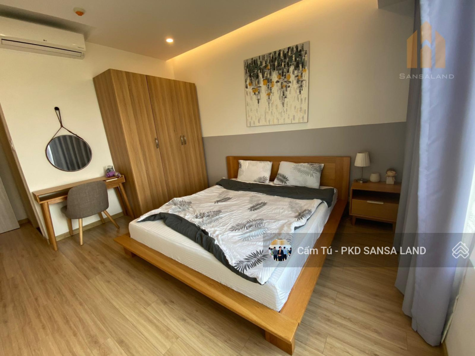 3-Bedroom Riverside Apartment with Modern Furnishings